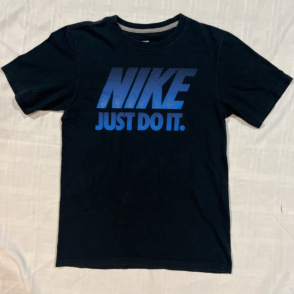 Nike Black Regular Fit T-Shirt
